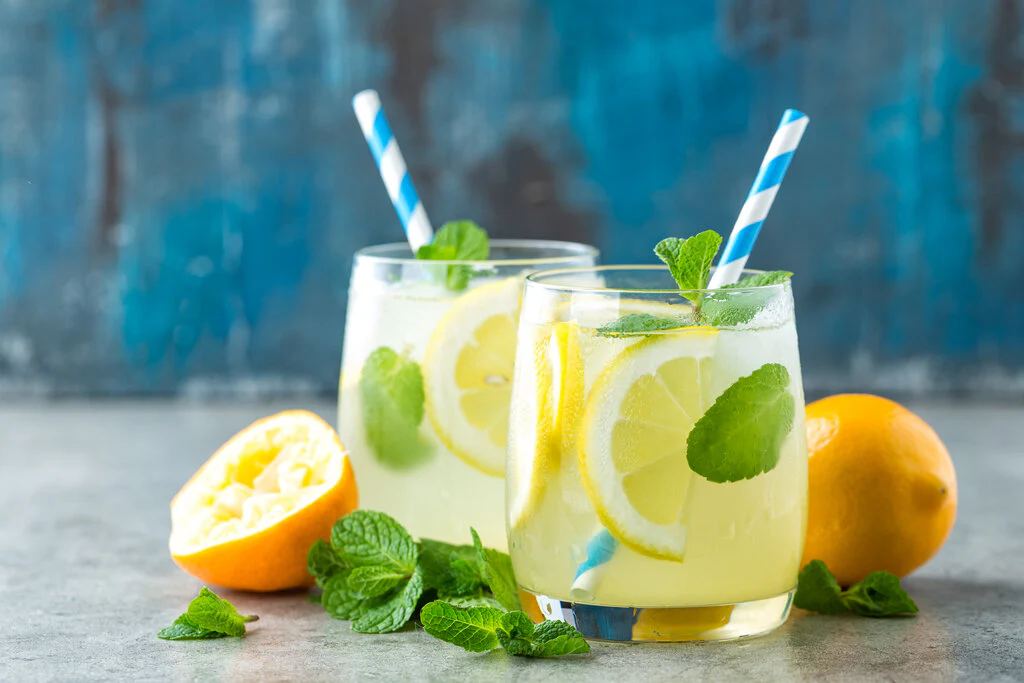 Homemade Lemonade (Σπιτική Λεμονάδα)
